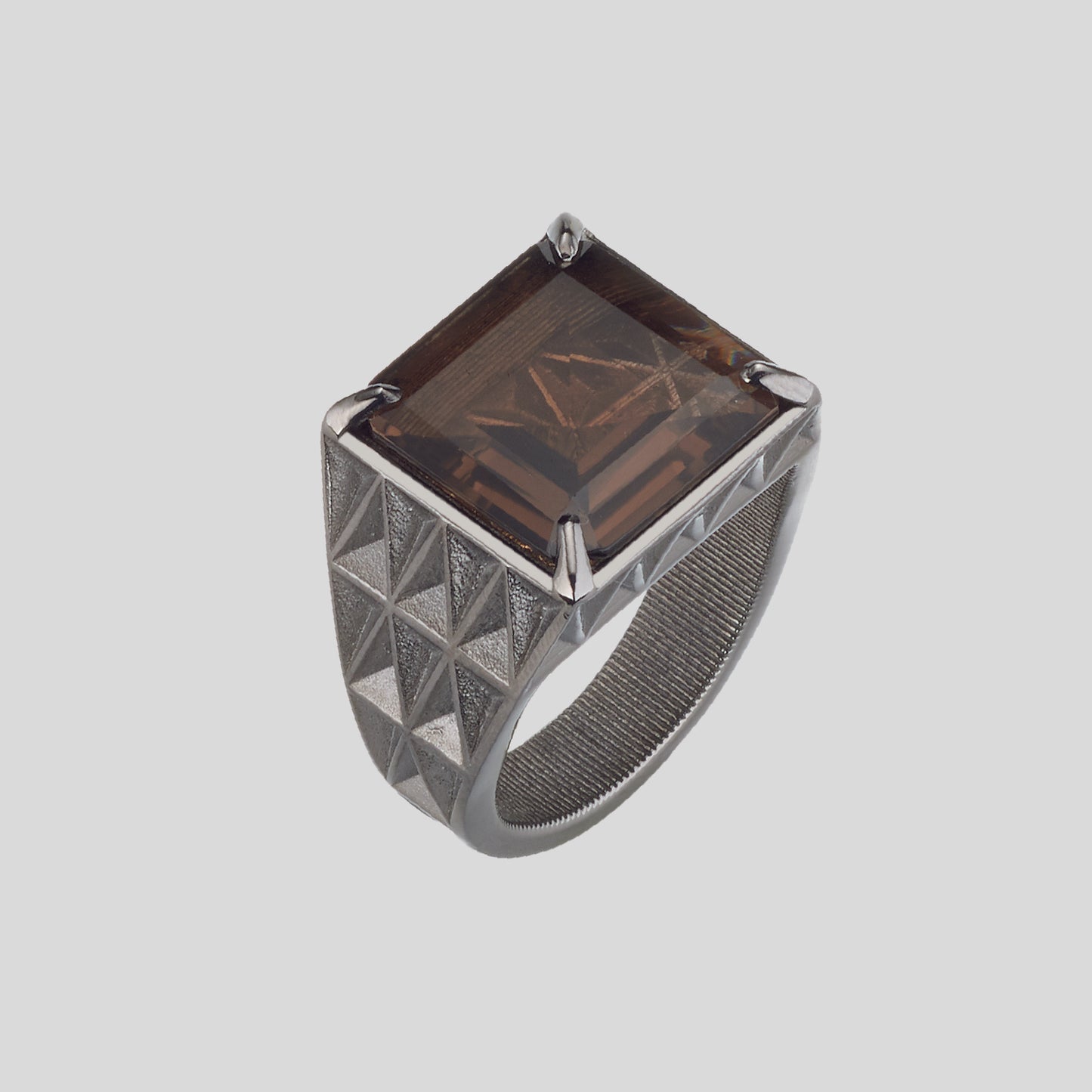 Anello V Prisma Square