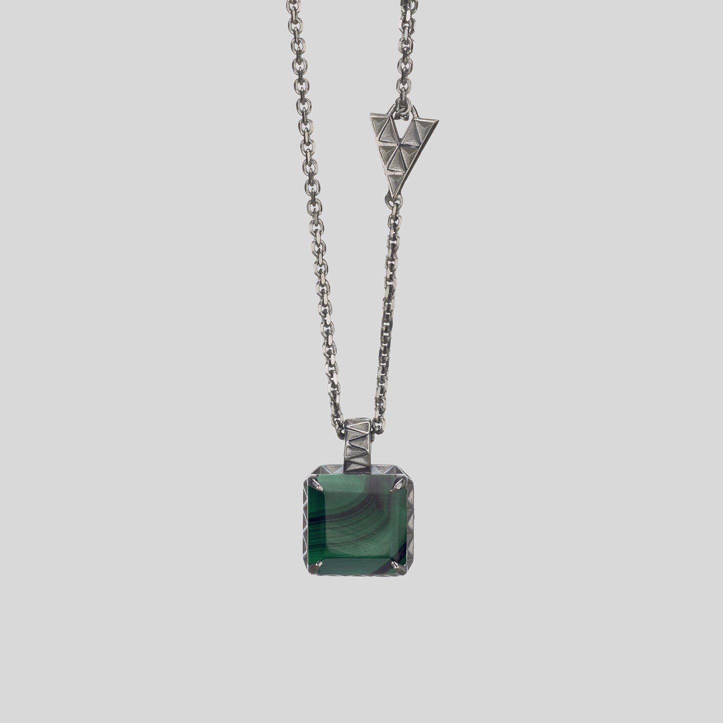 V Prisma One Necklace